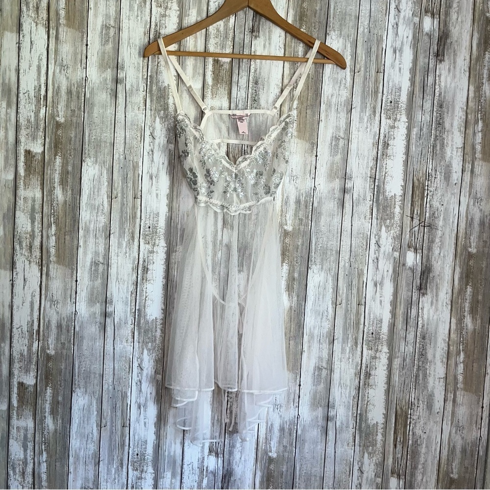 NWOT Victoria’s Secret Light Pink/White & Silver Tulle Babydoll Lingerie - Picture 3 of 7